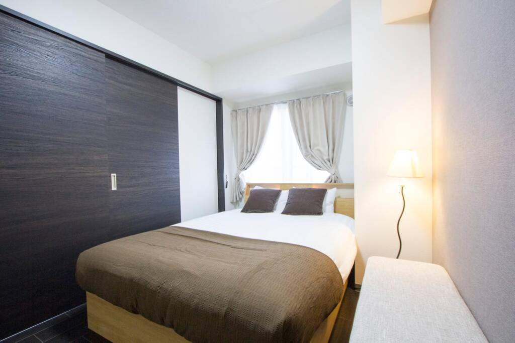 ようこそ札幌へ! 大通公園まで地下鉄10分 定員6名 Firetv完備 1階はセコマ Apartamento Exterior foto