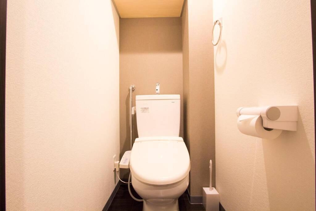 ようこそ札幌へ! 大通公園まで地下鉄10分 定員6名 Firetv完備 1階はセコマ Apartamento Exterior foto